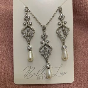 COPY - Vintage style earnings and necklace set Bridal